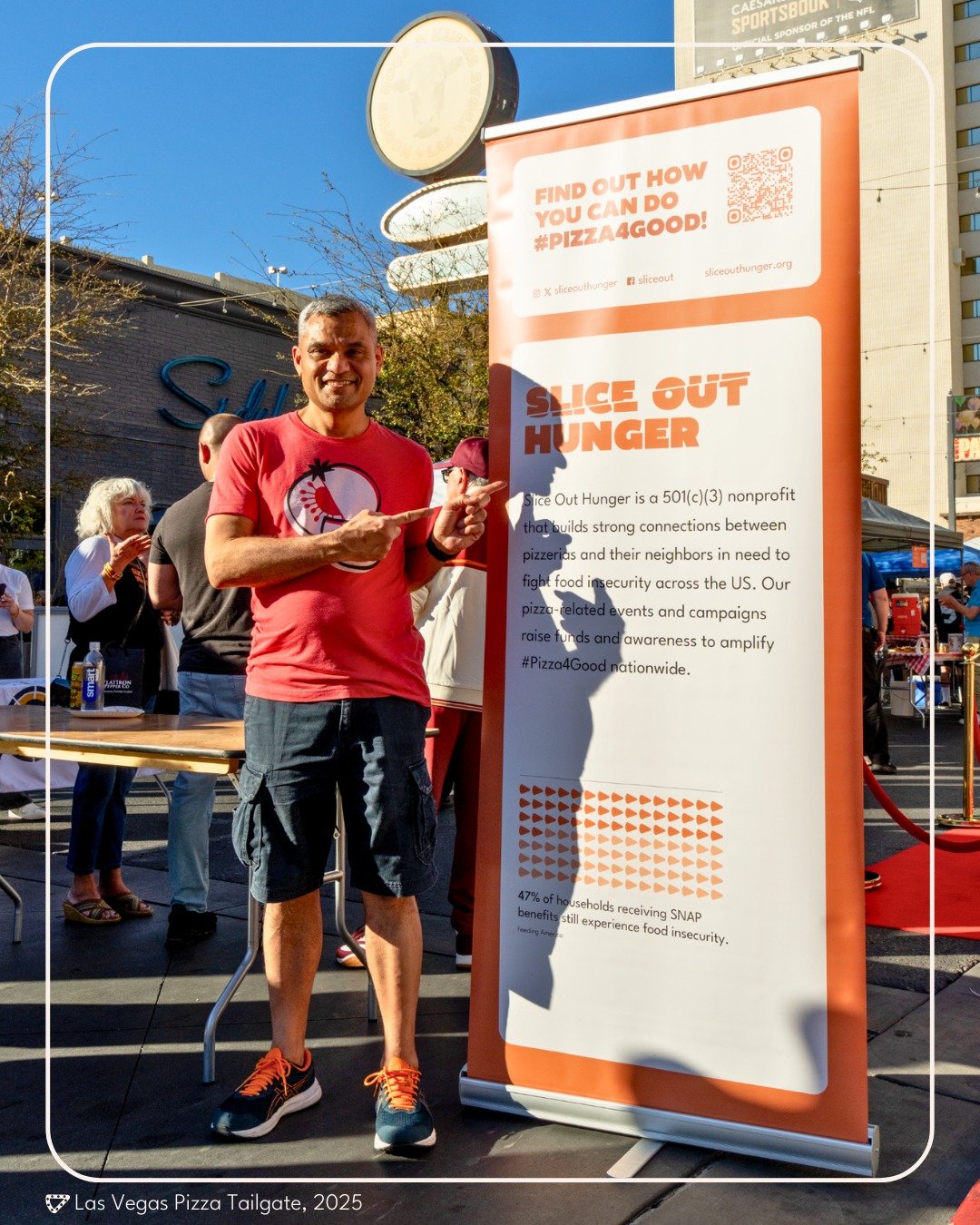 The #Pizza4Good movement is always hot & ready to fight hunger🍕🙌 All year, we connect the pizza community to their neighbors in need, facing off against food insecurity nationwide!
From #PieItForward deliveries to epic fundraisers for local r