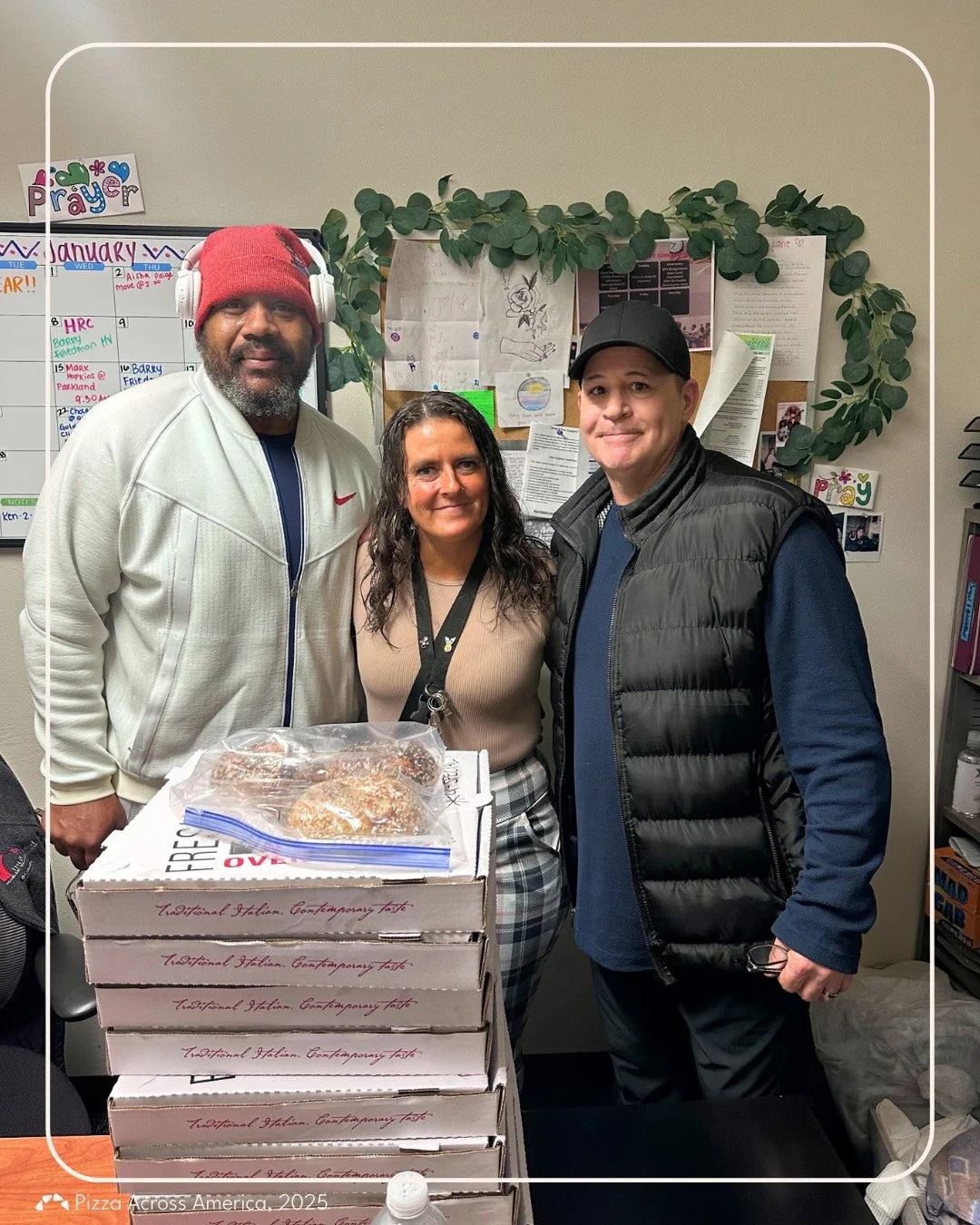 Sending a huge slice of love to @pizzalee33 🍕🧡
As one of our epic Pizza Partners & a World Pizza Champion🏆, they’ve helped #SliceOutHunger for their neighbors in need through initiatives like #PizzaAcrossAmerica!
Join Pizza Lee and p