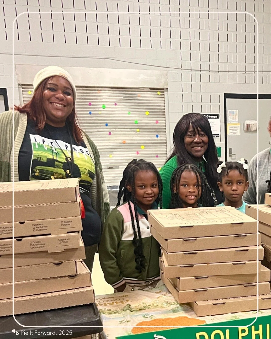 @sliceofsoulpizzalounge just served up slices of #Pizza4Good in Memphis, TN! 

They just delivered 50 pies to Double Tree Elementary for our #PieItForward program🧡🏫

Special thanks once again to our #SummerSliceathon participants! Your fundraisers 