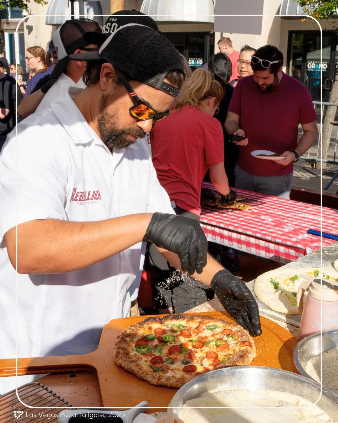 Attending #PizzaExpo? Get the party started early at the #LasVegasPizzaTailgate on 3/25 🎉🍕 

Your ticket includes unlimited slices from world-class pizza makers, networking opportunities, and the chance to win epic prizes! 

Tickets to both session