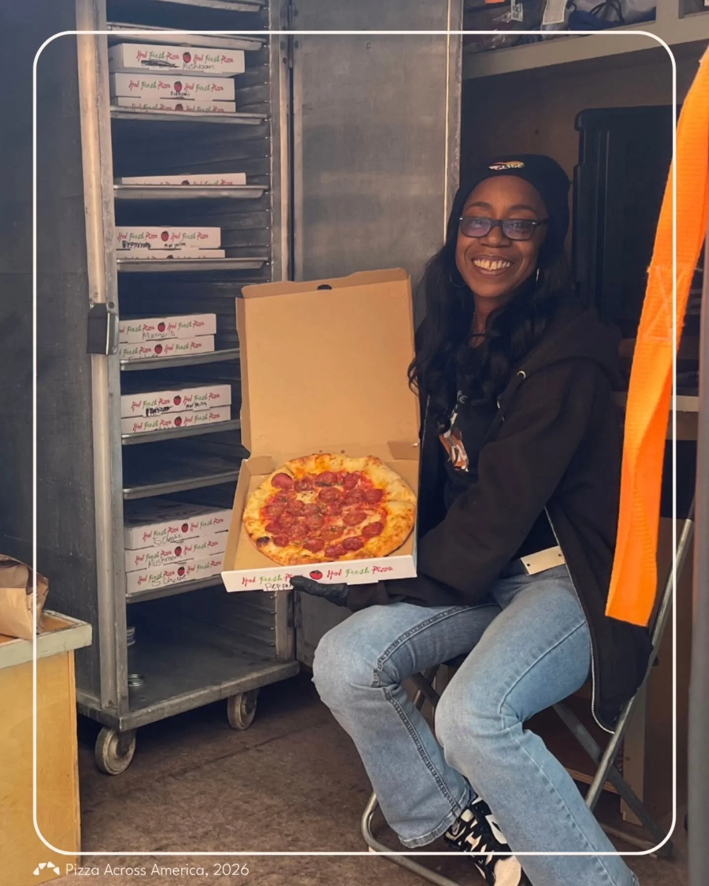 We love to see our Pizza Partners doing #Pizza4Good in their communities🧑&zwj;🍳🧡 Last month, @cheezysartisanpizza donated &amp; delivered 15 pies to @glidesf for #PizzaAcrossAmerica, fighting food insecurity in their neighborhood!&nbsp;

While #Pi