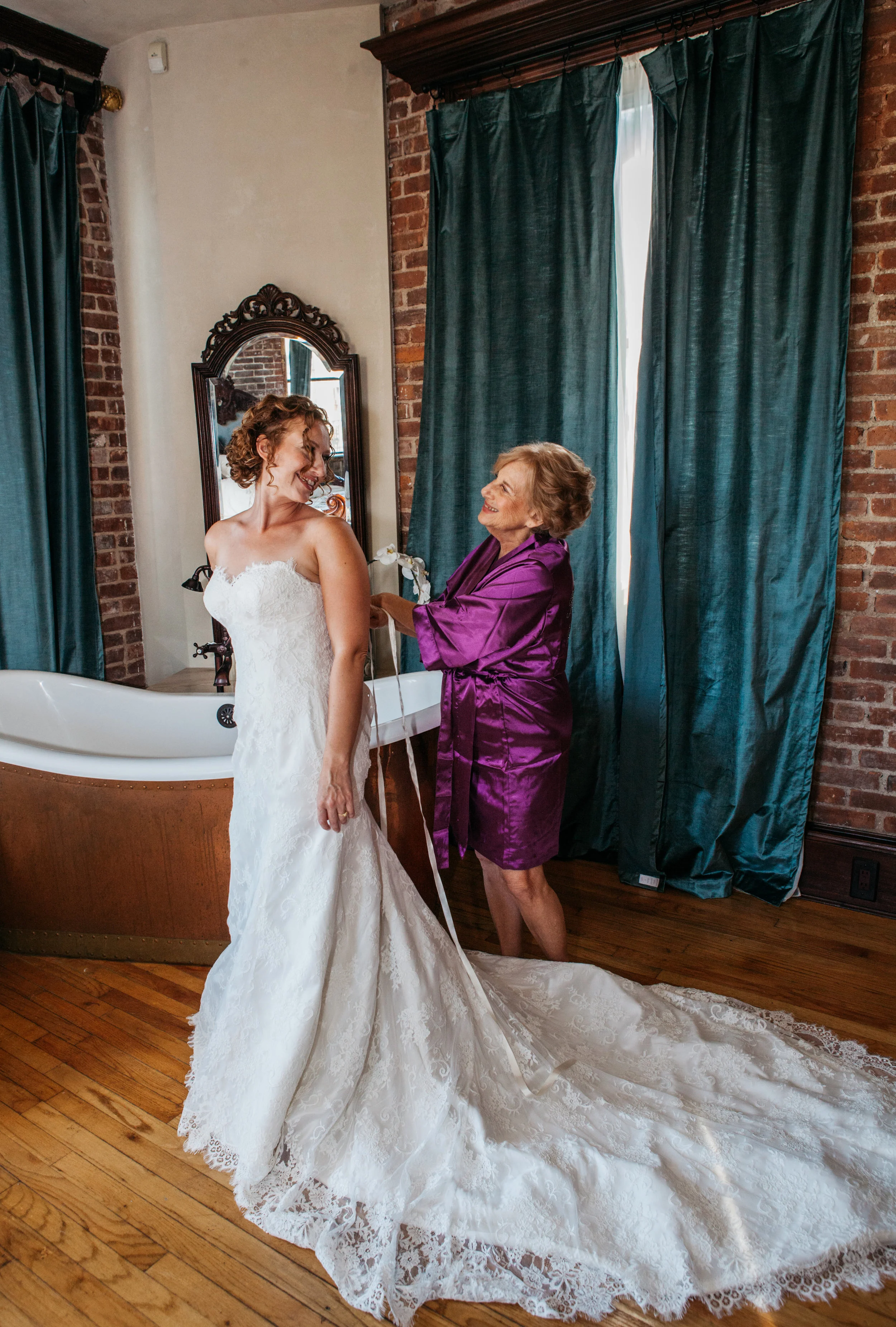 EmilyPiotrWedding-EMILYPIOTRFINALS WEB-0112.jpg
