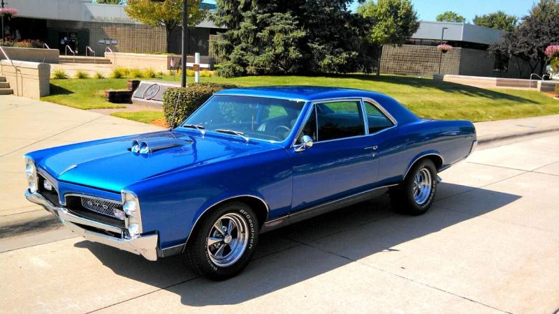 pontiac gto.jpg
