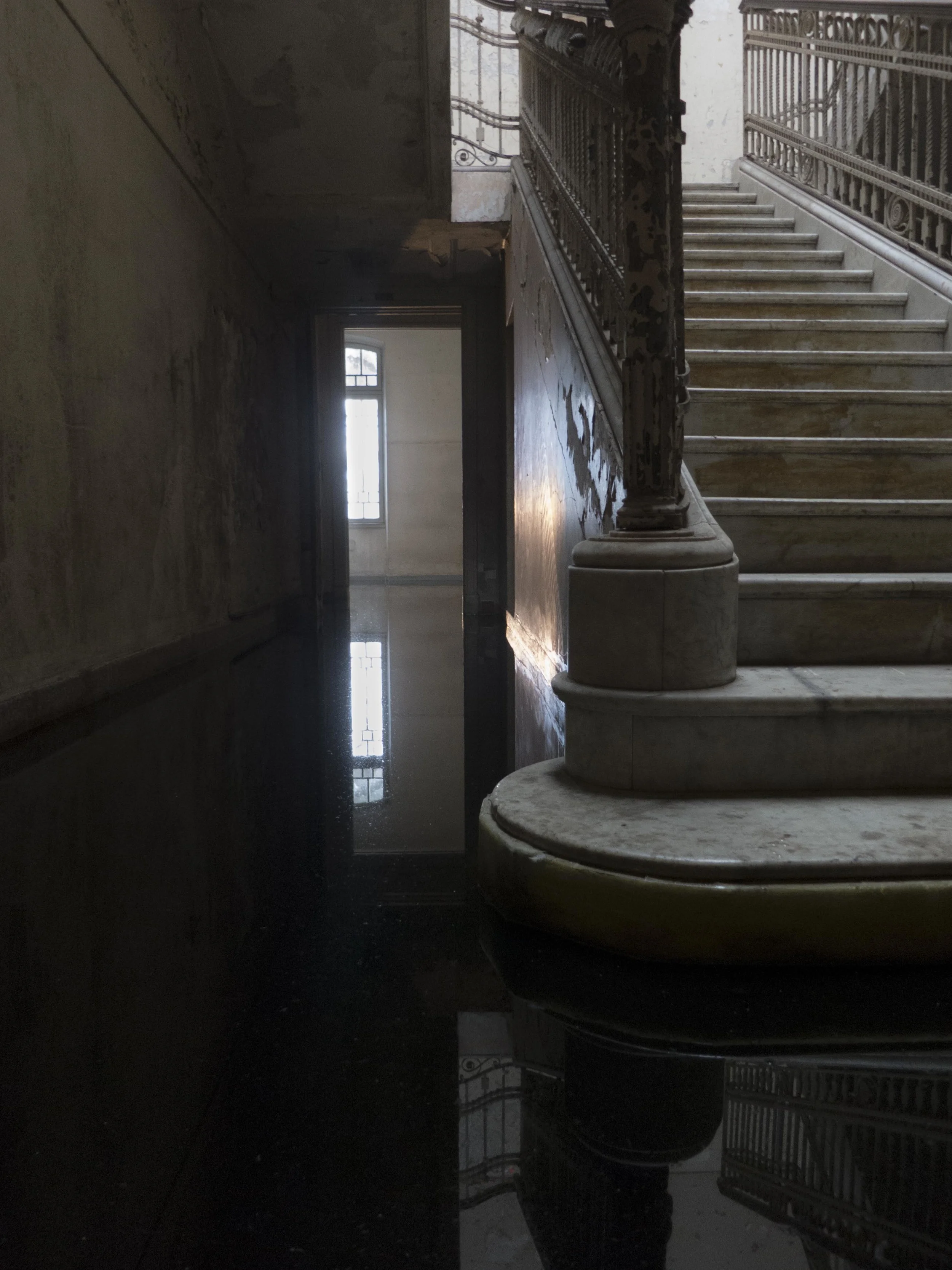 matarazzo_stairs_and_water-1816.jpg