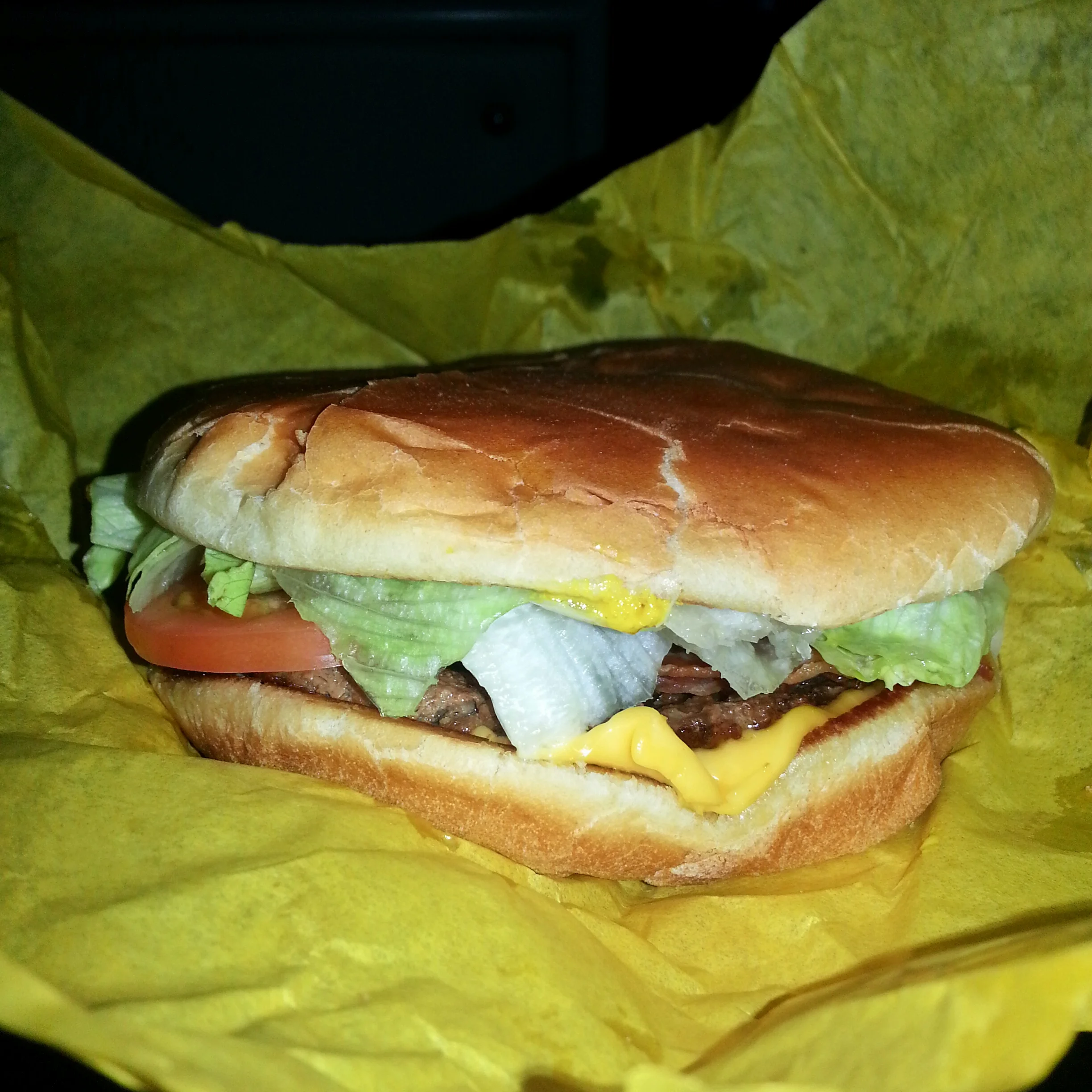 That bacon, jalapeños cheese burger was pretty pathetic, sorry Texas.