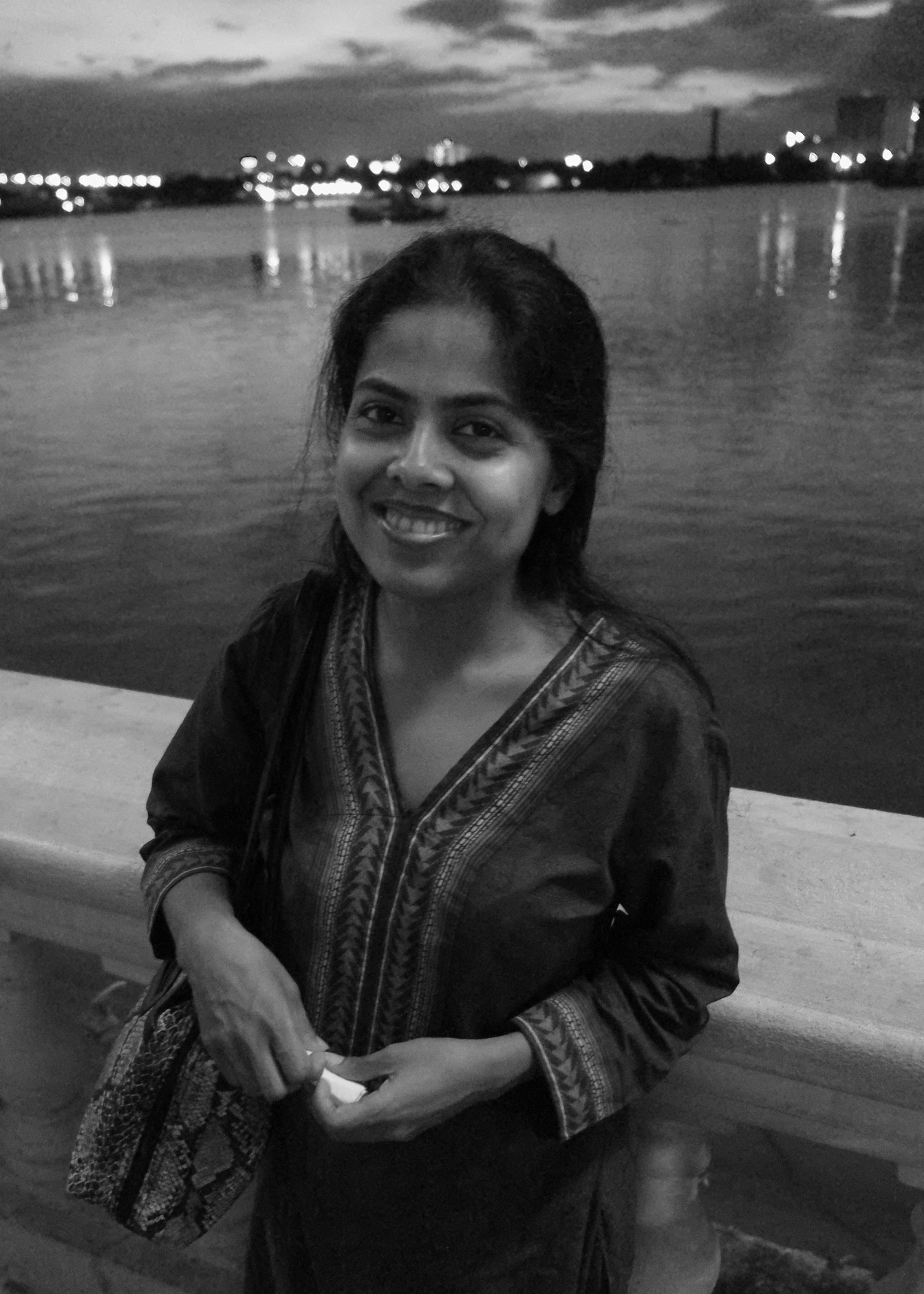 Suchismita again along the river, kolkata, august 2014