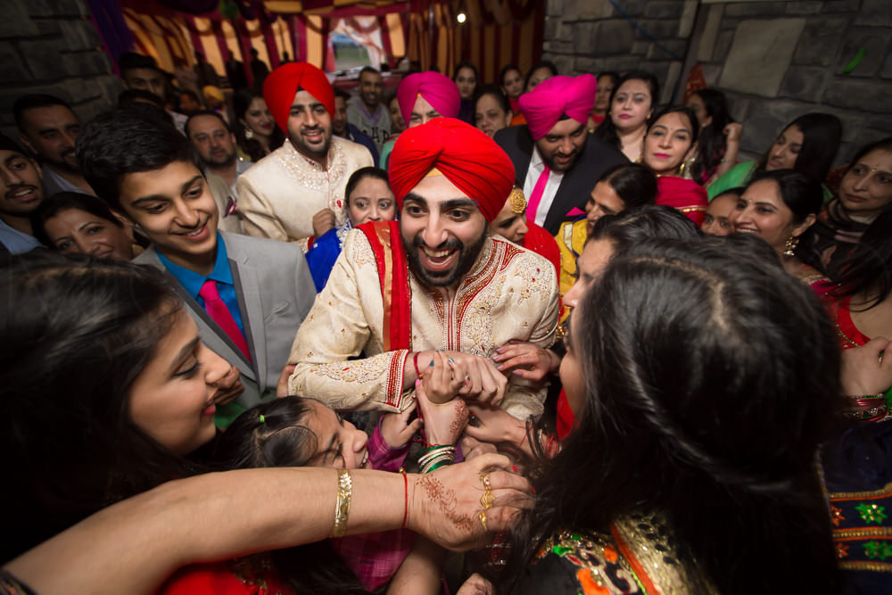 But things ain't over yet, the groom still needs to make sure they pay an amount for their entrance in the household.