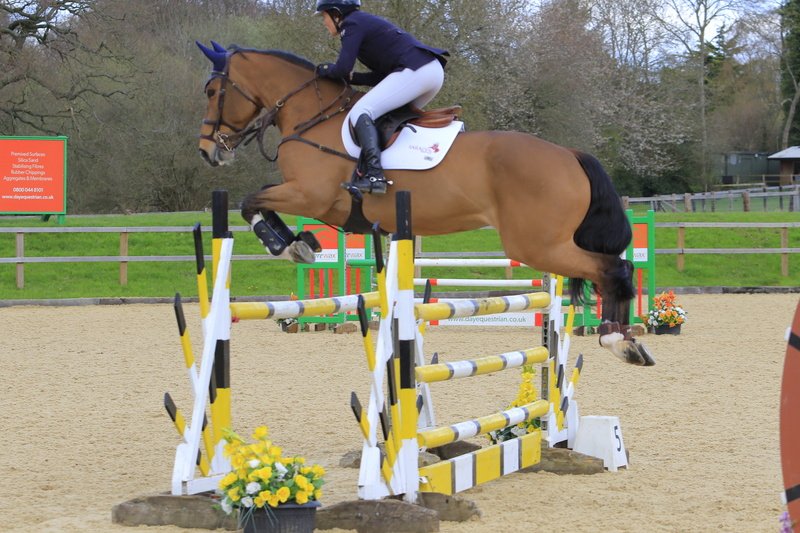 _P7_7360{Class 4 - Foxhunter 1.20m Open - 16 04 23.jpg