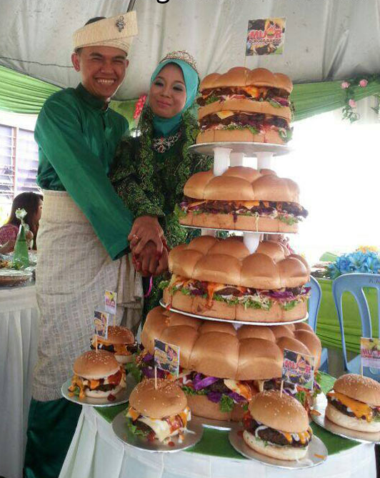 Burger_wedding_cake_1.png