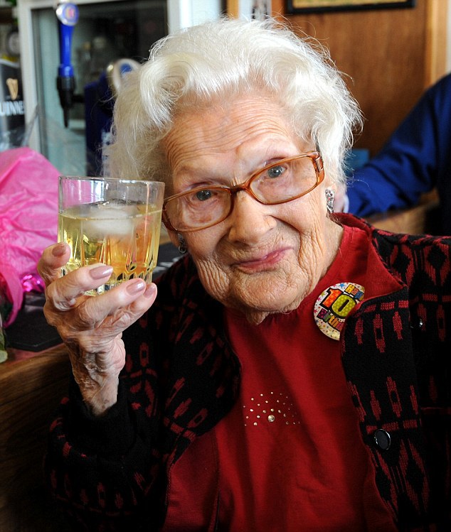 100year_old_lady.jpg