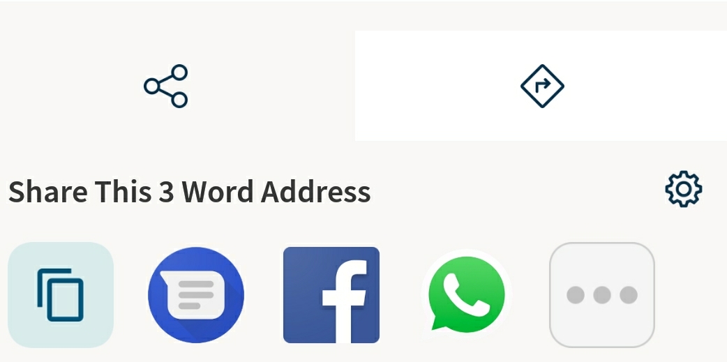 Once you enter a three-word adress, you can share the exact location using any messaging app installed on your smartphone (Google Messages, Facebook, Whatsapp, etc). 
