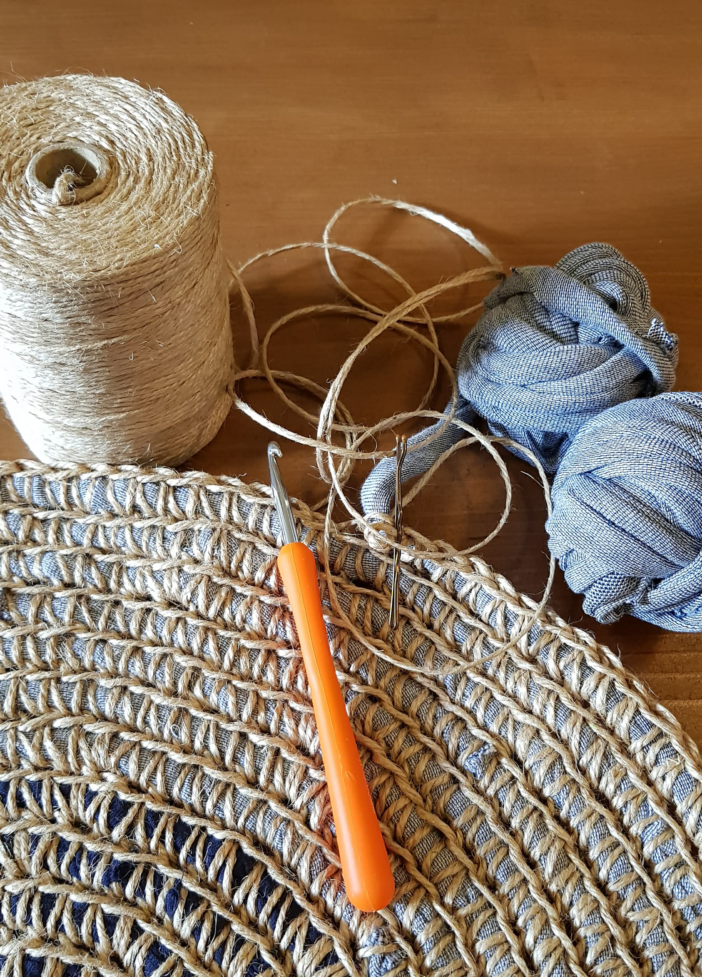 How to crochet a rug out of t-shirt yarn and twine so that it looks like  you bought it in the store — Cecily Paterson