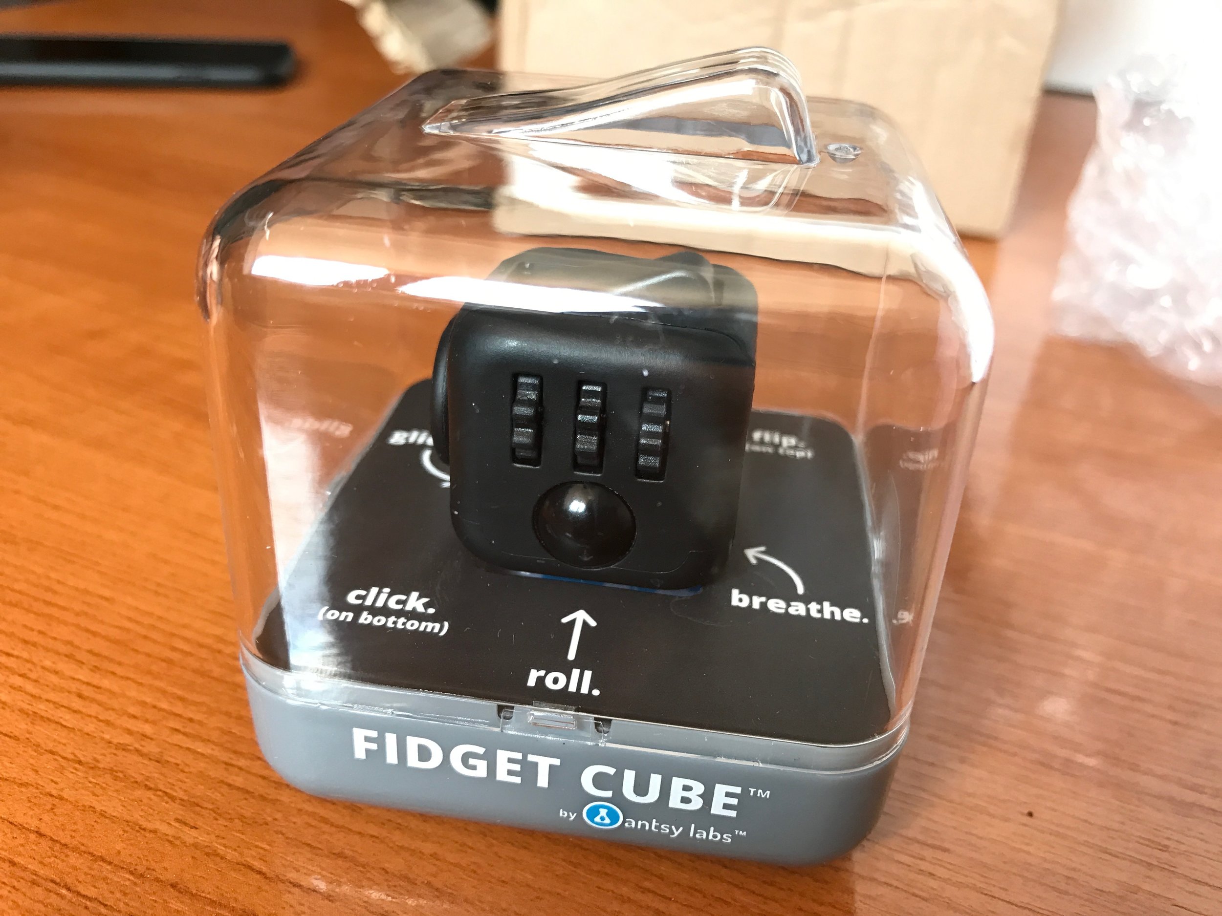 Labs | Fidget Cube review — Pixels, dots and points of