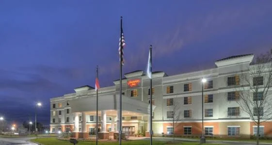 Hampton_Inn_South_Fort_Benning.jpg
