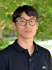 young_ro_lee.jpg