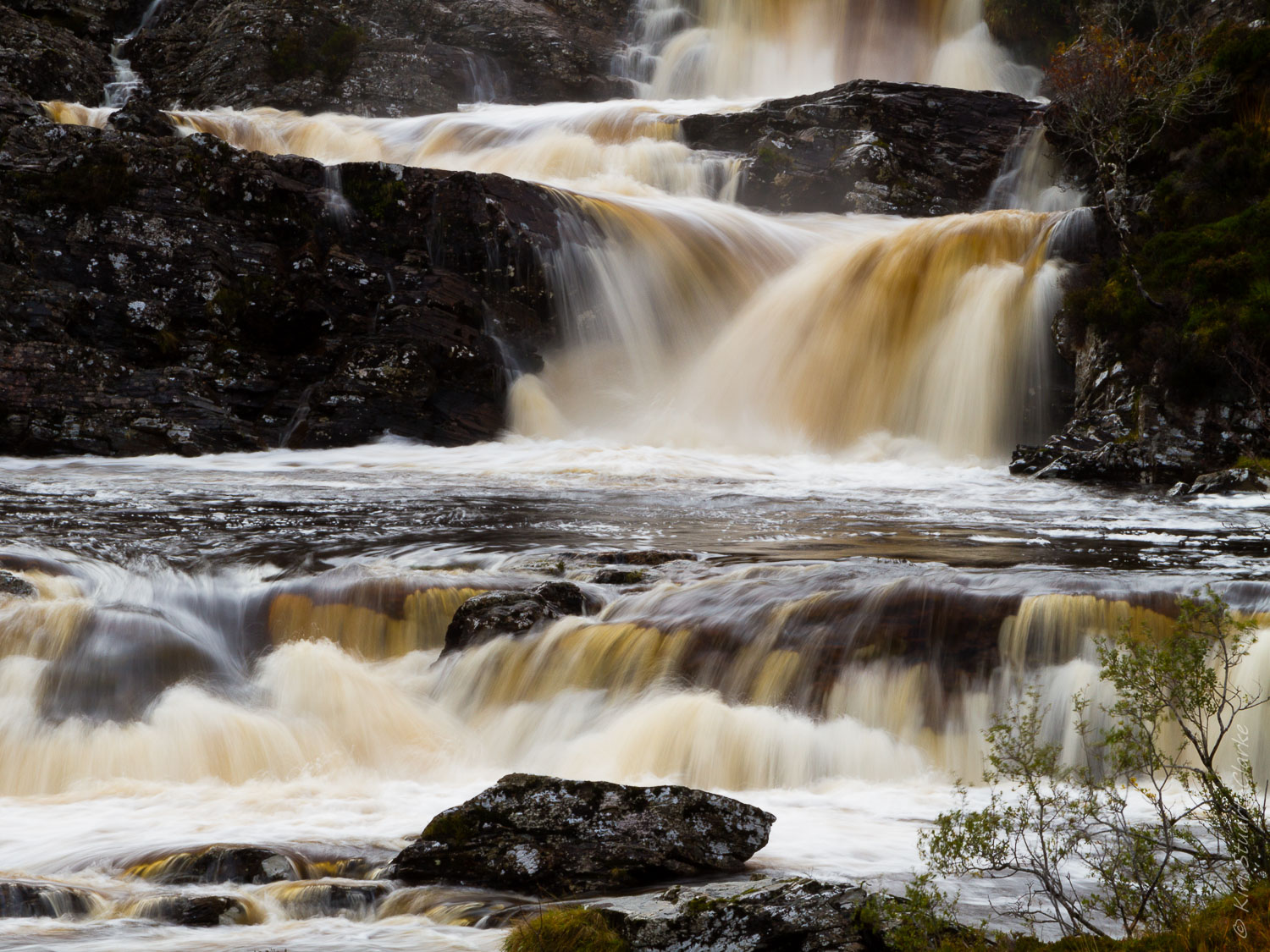  Waterfall 