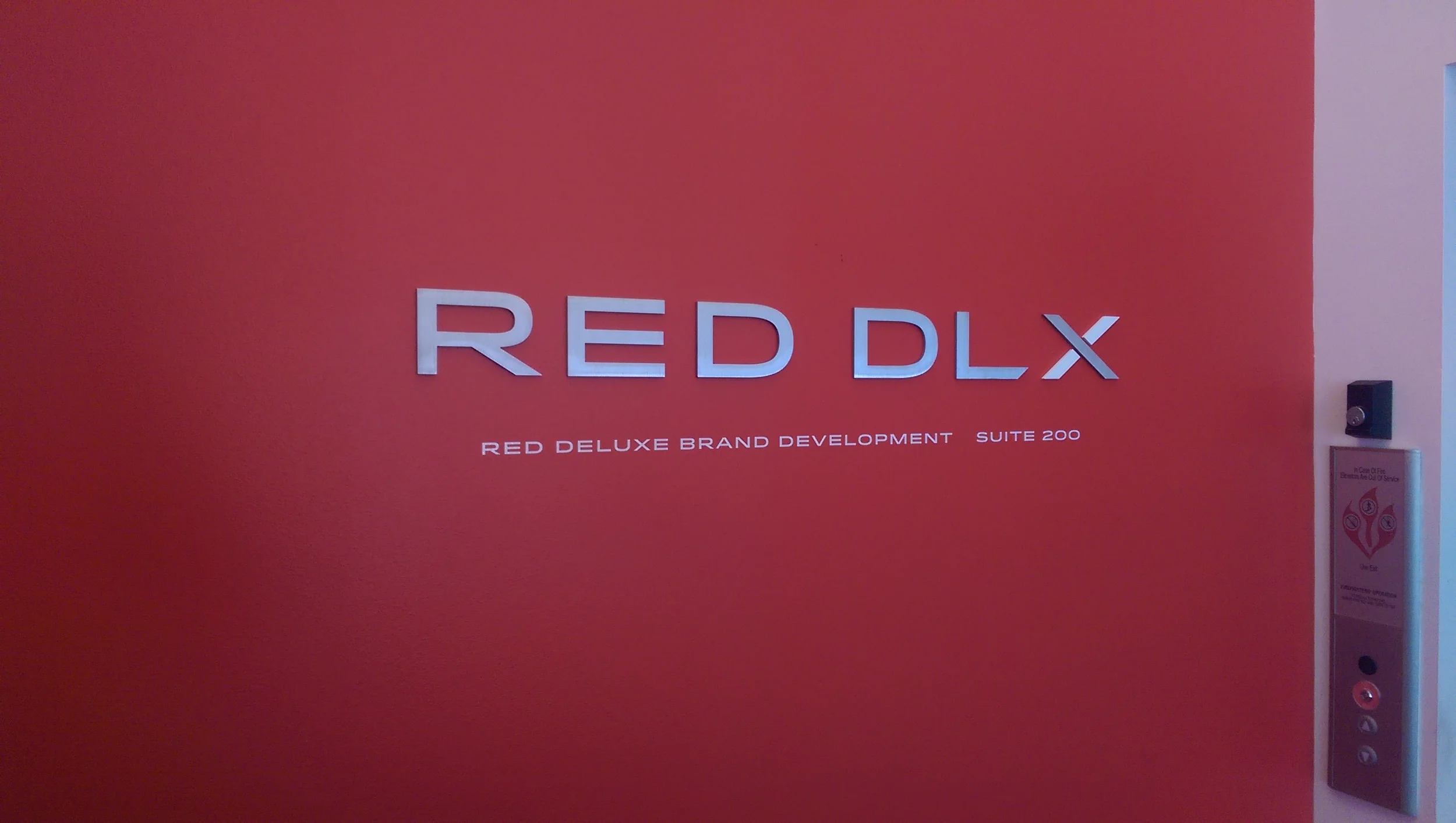 Red Deluxe
