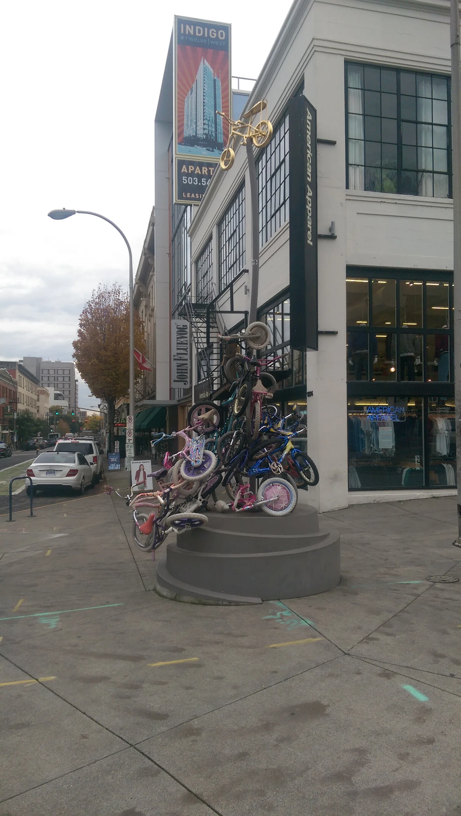 Zoobomb Statue