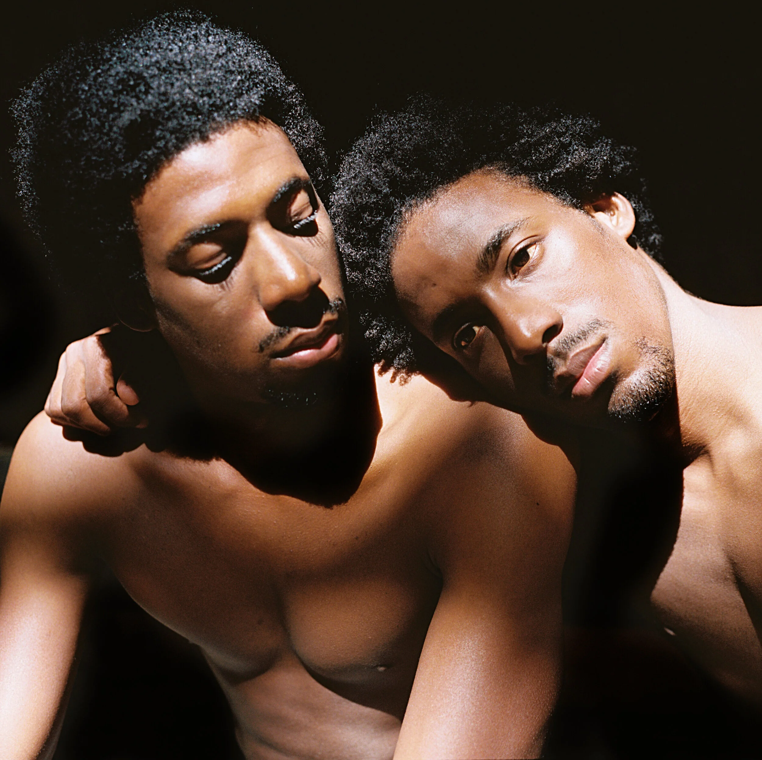 ibeyi lean.jpg