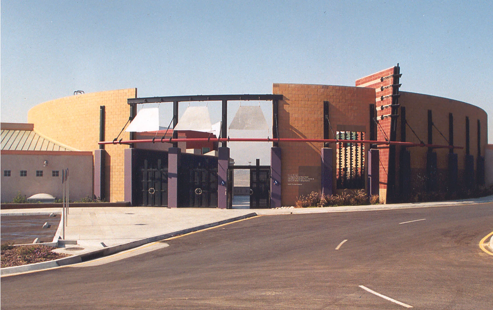 This project, which started with extensive programming and site selection, combines activities previously conducted at several locations into a modern 44-acre facility with approximately 150,000 sf of building area including classrooms, shooting ranges, simulation rooms and armory. The main building overlooks the vehicle instructional course and an educational situation simulation village.