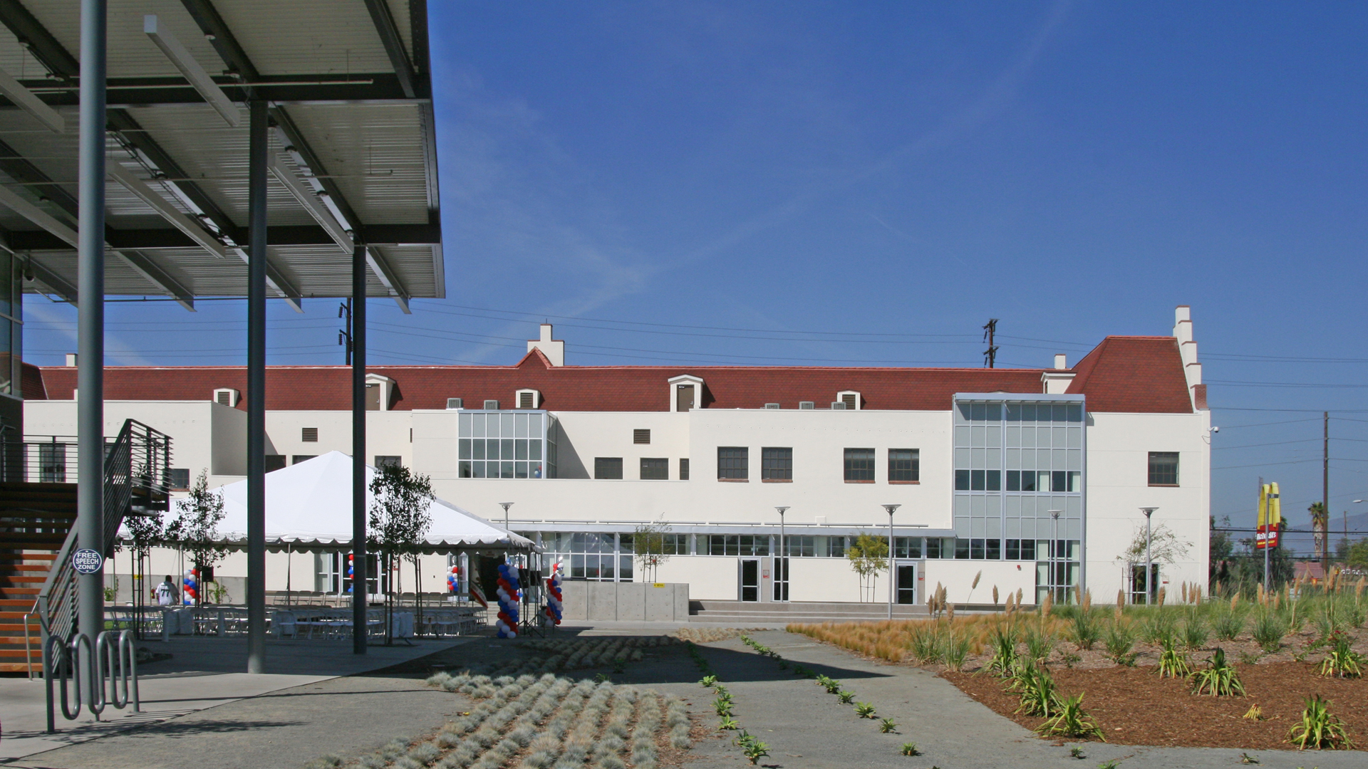 QDG worked proactively with the college project management team to streamline communications. The result was the establishment of campus-wide building system standards, and the incorporation of design adjustments necessary