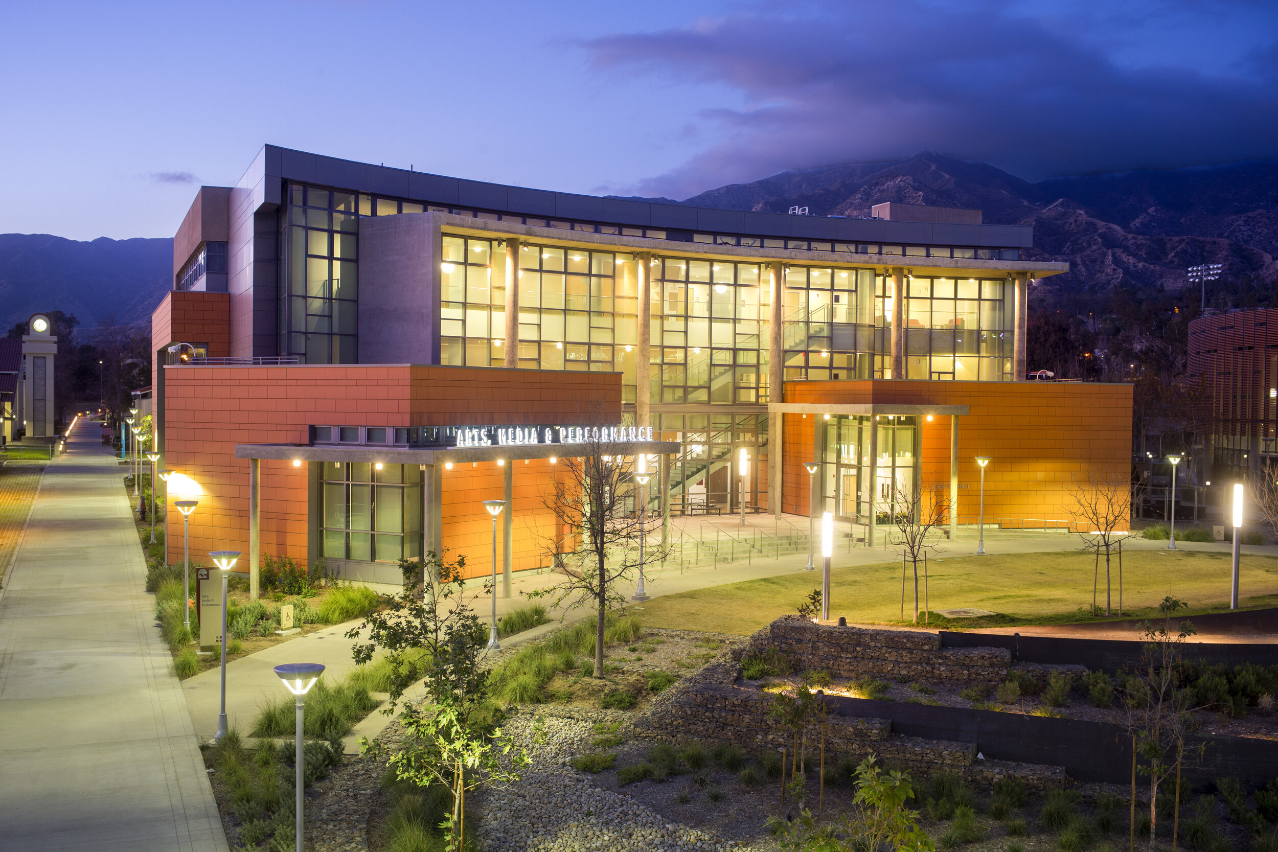 Prominently located, the Media Arts Center serves as a campus gateway and will be the new home of the Media and Performing arts program at Los Angeles Mission College. In addition to providing design studios and classrooms, this state-of-the-a
