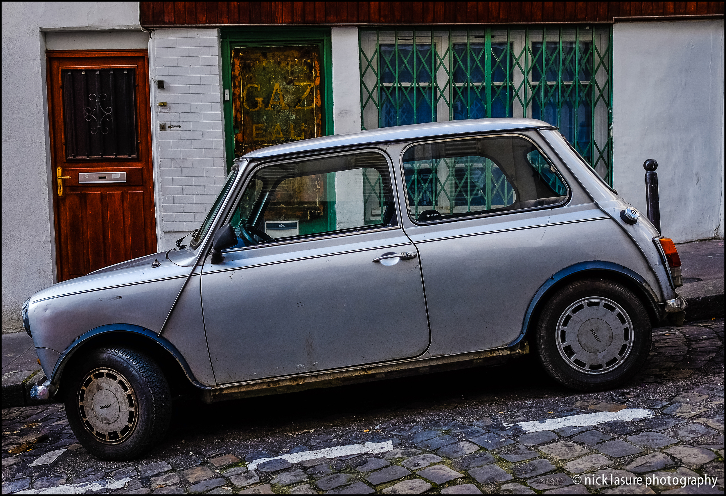 A pleasant picture of a Mini taken with my 'mini' X-T1, assisted by using the in-camera level grid - XF 23mm