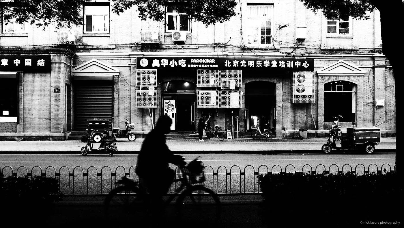 Getting lost on the side & back streets offer a relaxed version of Beijing | Fuji X100T