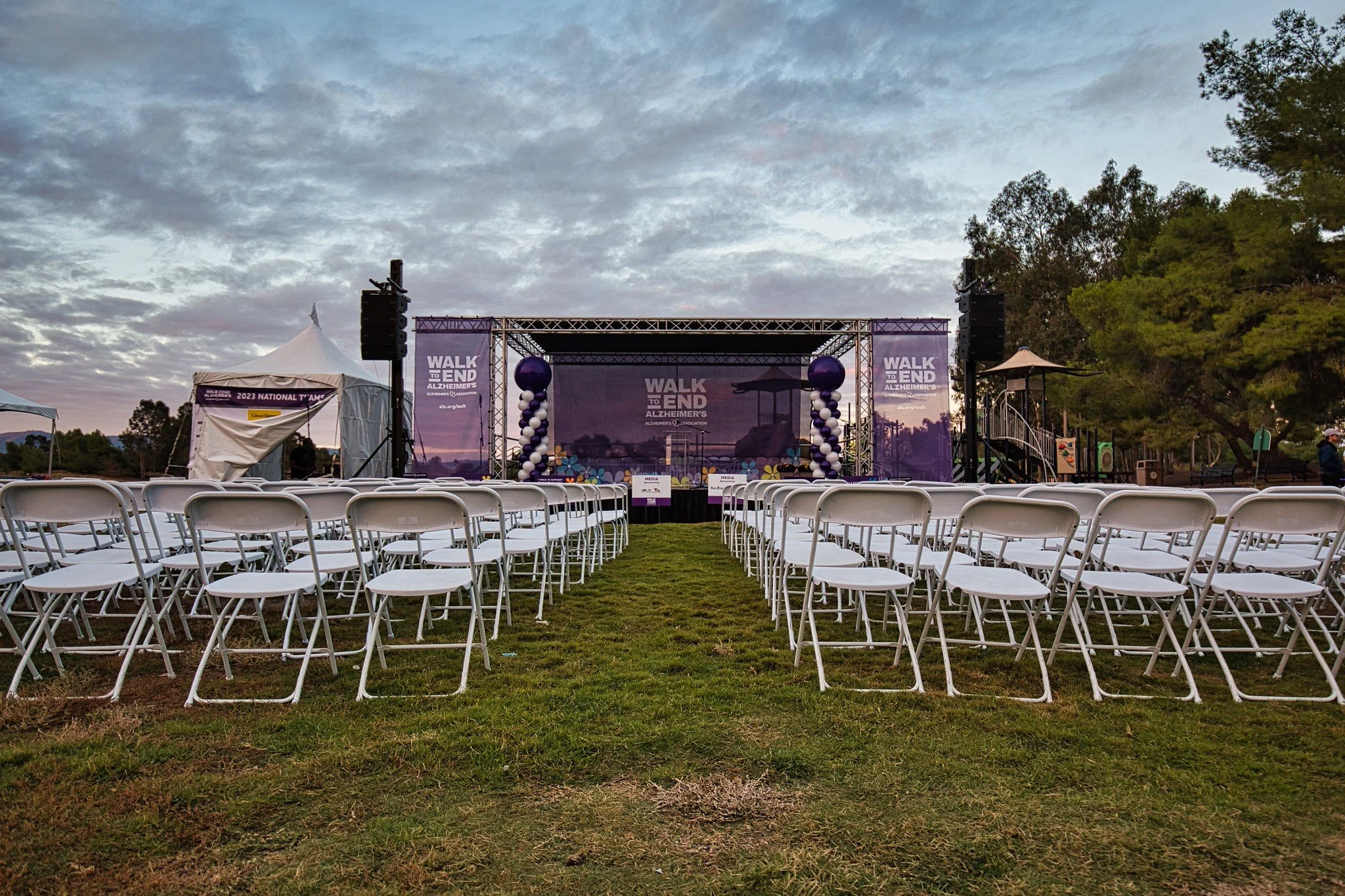   Title:&nbsp; Main Stage Event Signage  Roles:  Design  Tools:&nbsp; Adobe Illustrator and InDesign 