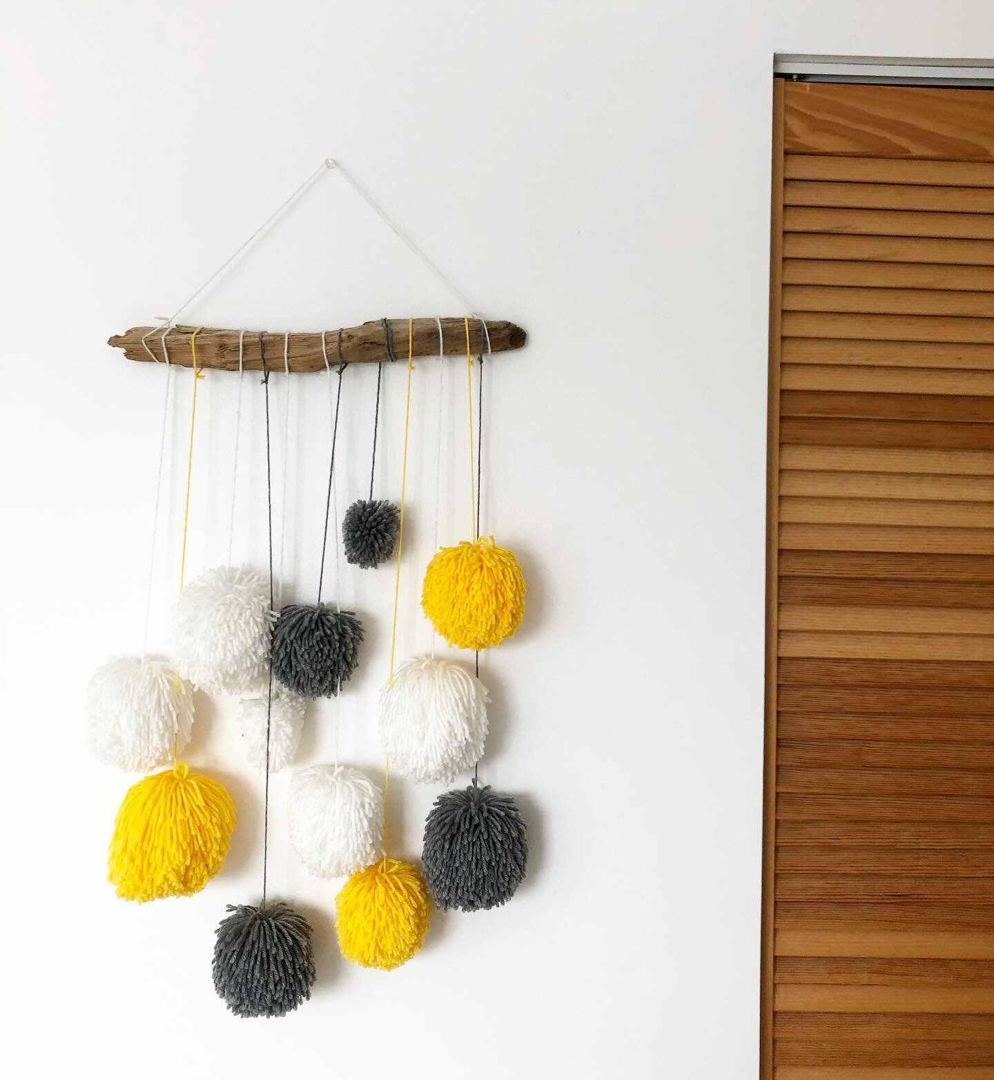 Happy Family Day to you all. Just wanted to share with you this cute wall hanging that I made a few years back. If you&rsquo;re looking for something to do this weekend why not get crafty with a fun project like this. 🧶🍋👍🏼💛