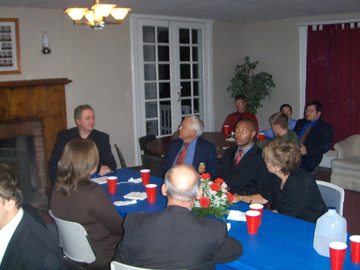 alumni-fa-2008-02.jpg