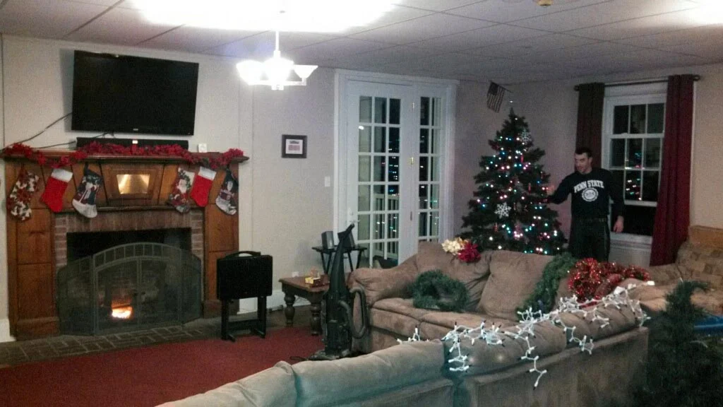 House decorated for the holidays - Dec. 2013