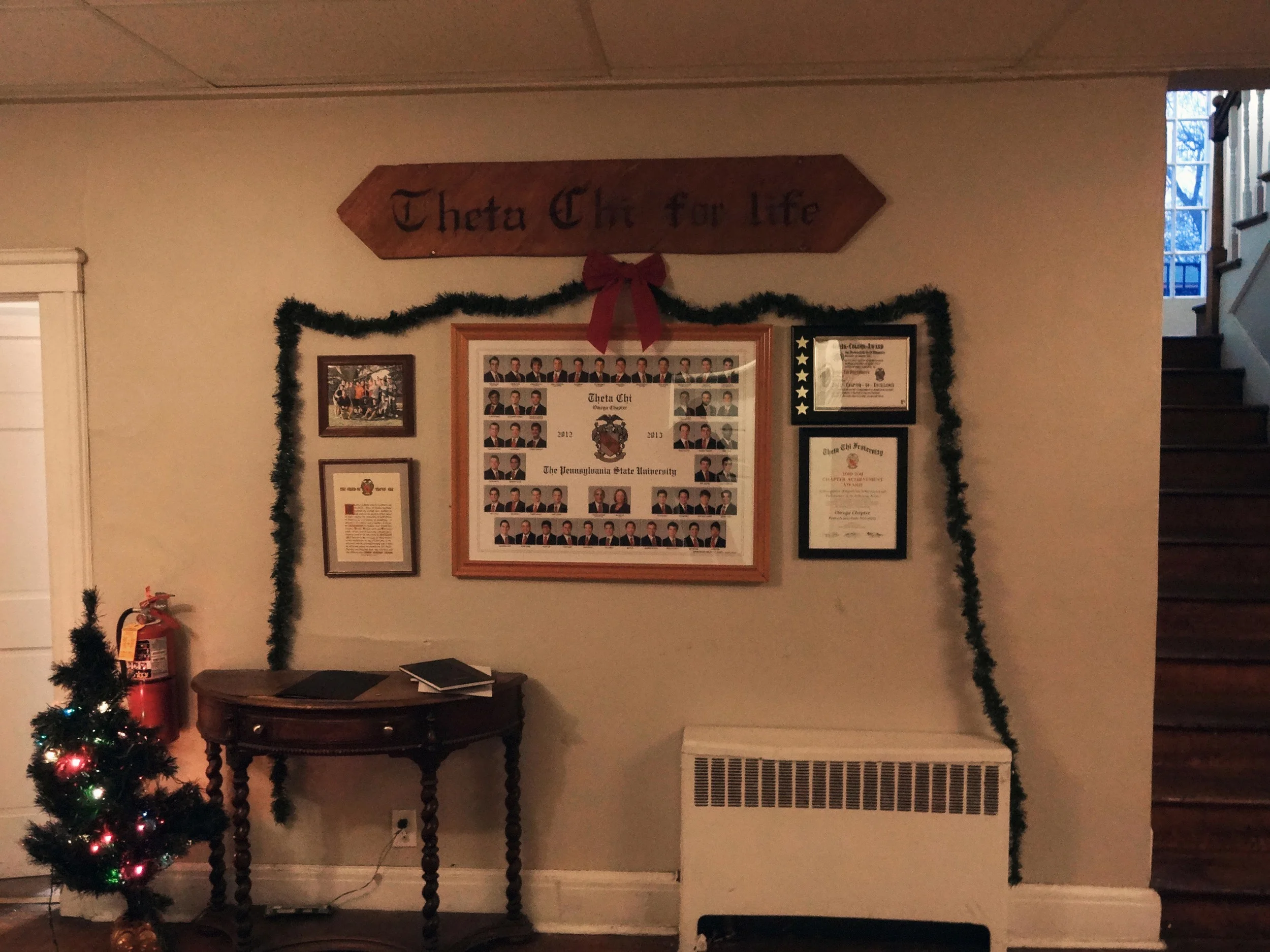  House decorated for the holidays - Dec. 2013 