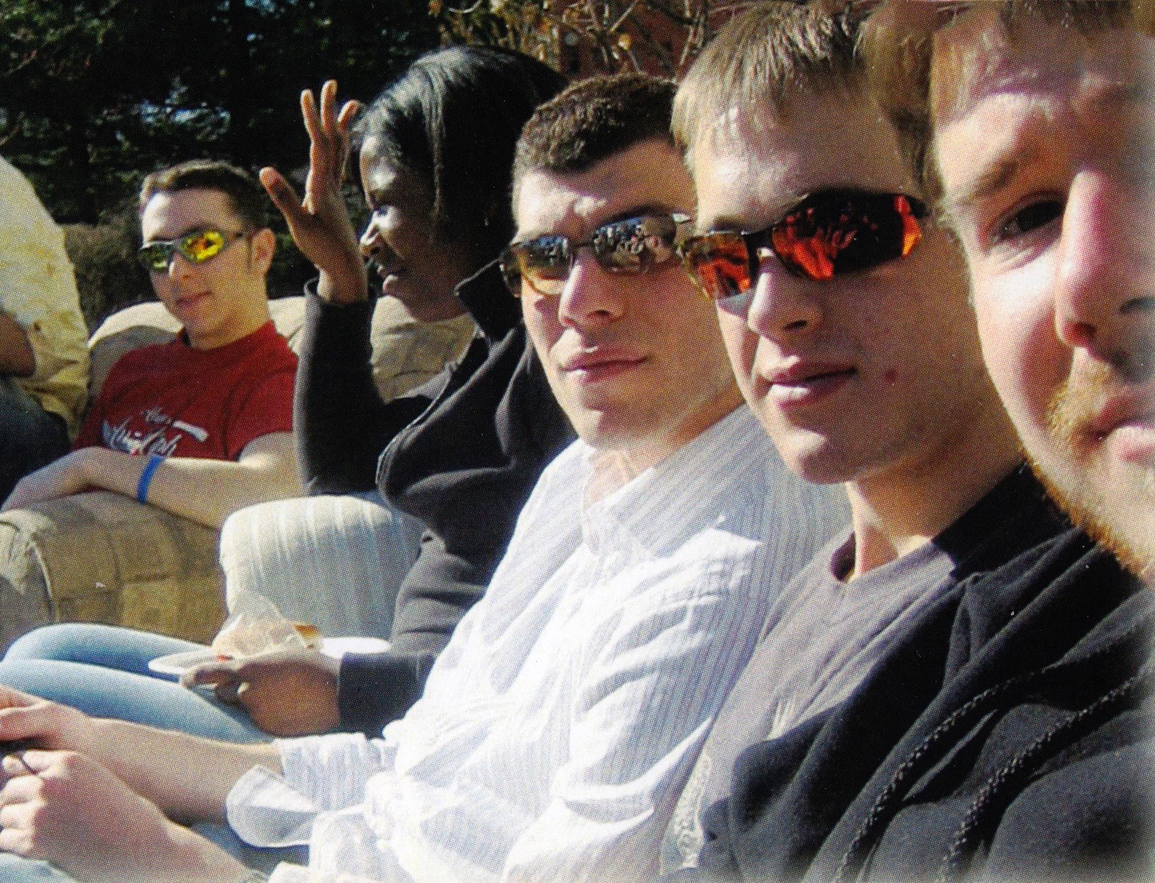  L to R: TK, Yan Tseytlin, Joseph Aranowski and Artem Dinaburg
2006 Springtime cookout 