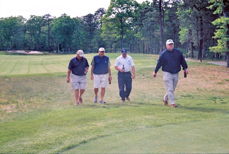  L to R: TK, TK, TK, and TK
2010 Theta Chi Golf Open 