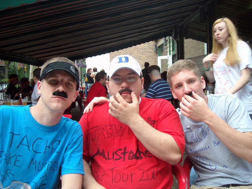  L to R: David Hartwich, Travis Pulling and Tom Heffner
Tachi Fake Mustachio Bar Tour '09 