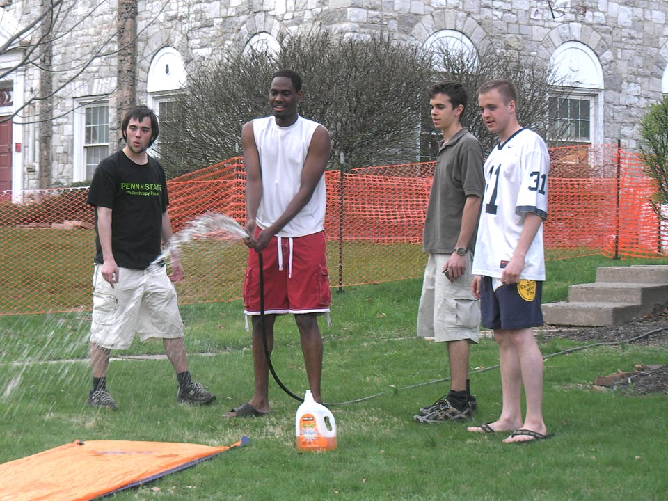  Nick Geyer (black shirt), LeShawn Haynes (red shorts), Joe Aranowski (#31)
Founder's Day 2008 