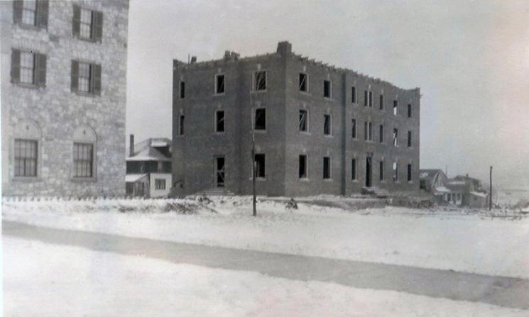  523 South Allen - Construction
three stories, minus roof topping, cornice, etc.
Dec. 1, 1929 
