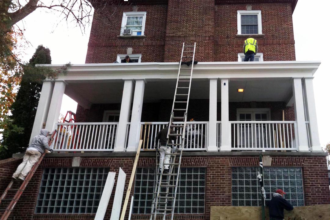  Side-Porch Repair Project - Oct 28, 2013
finishing work on the railings, roof and painting 