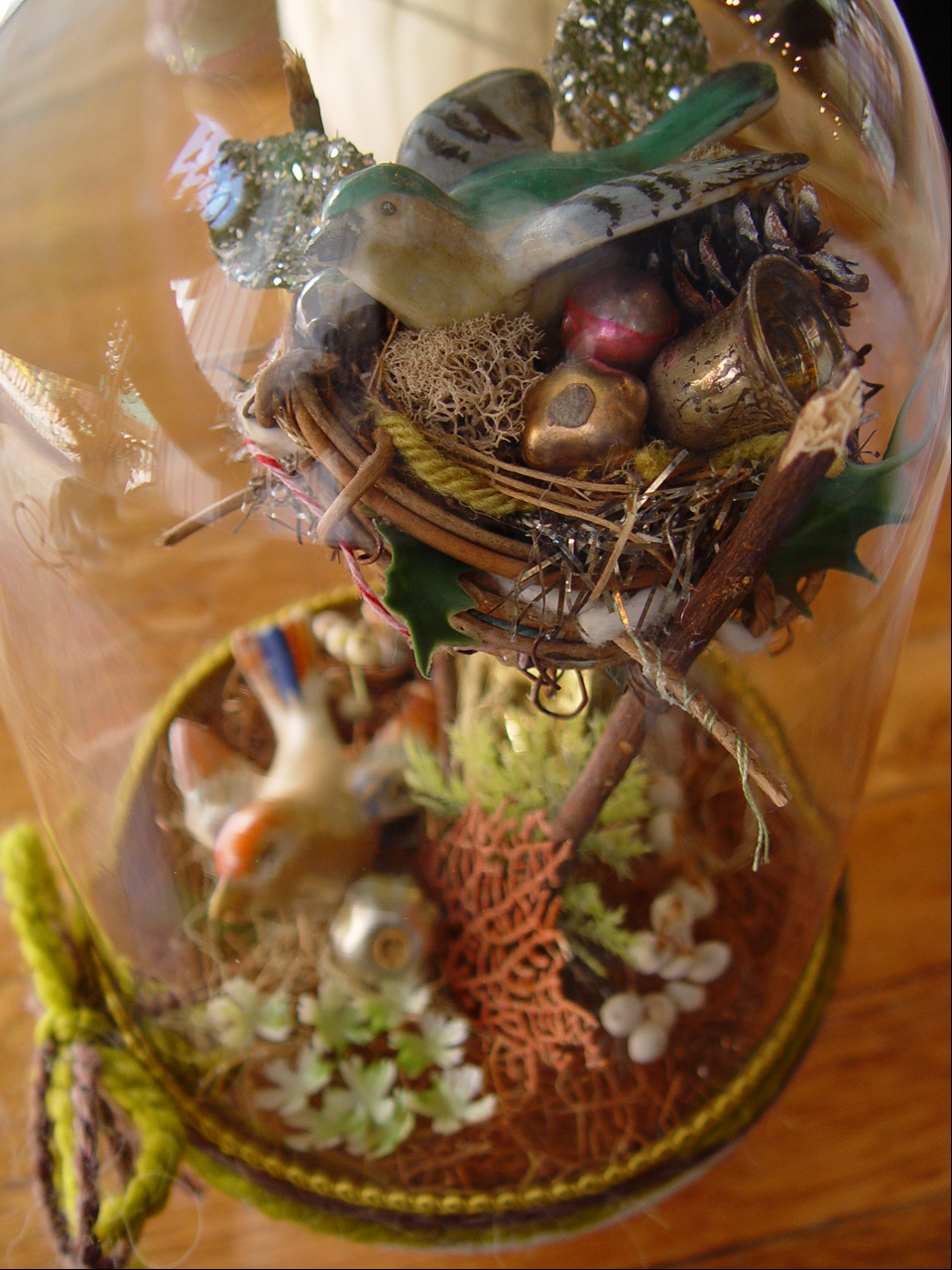 Holiday Nesting, detail