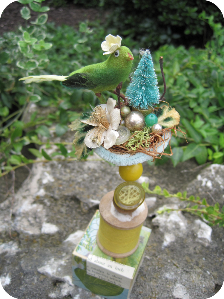 Yellow Nest Totem