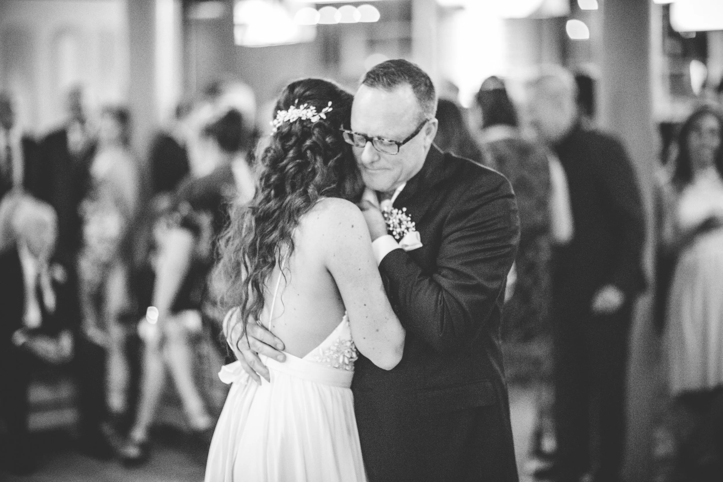 Father daughter dance on the wedding night