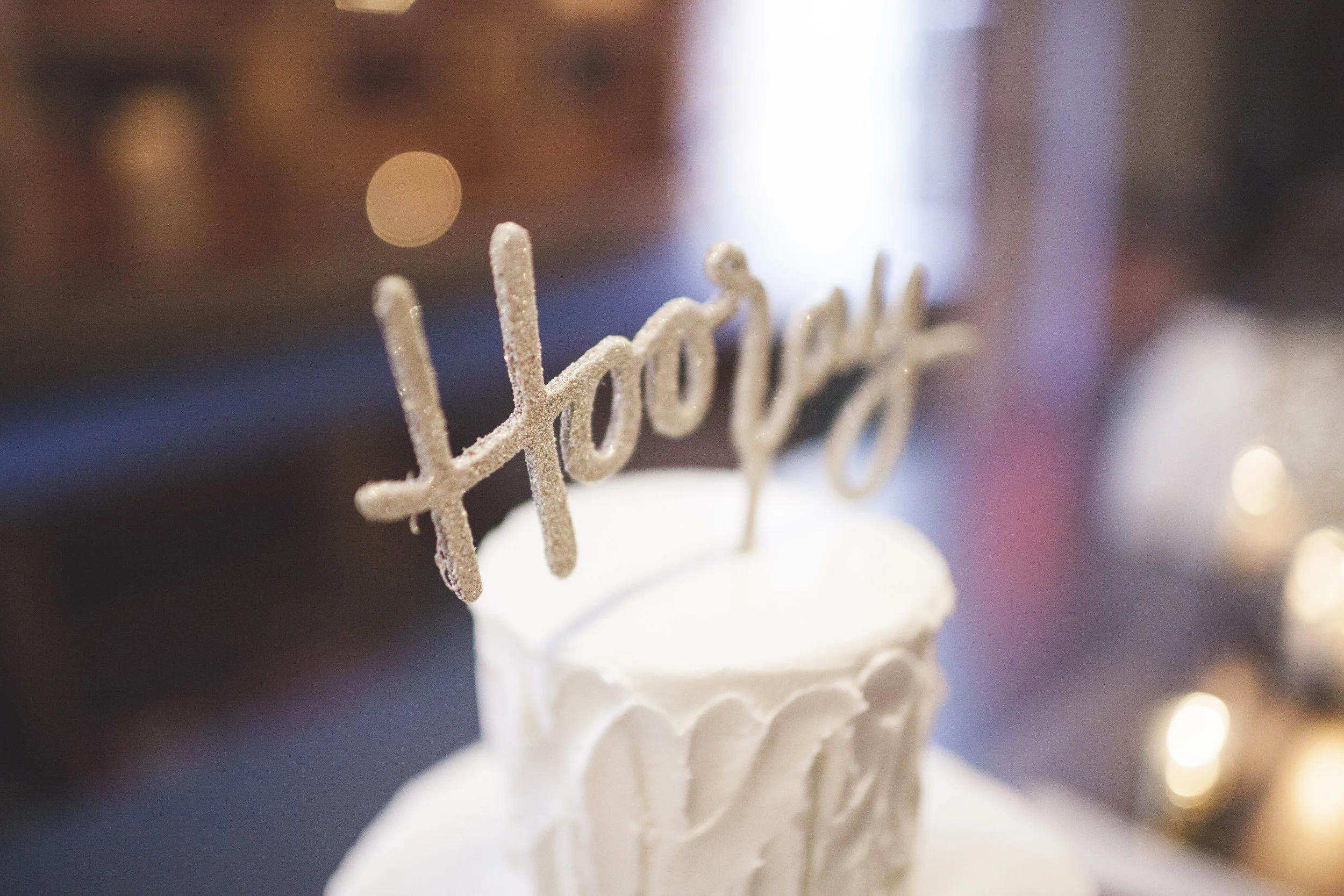 elebratory cake with the word "Hooray!"