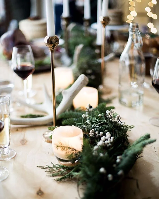 We&rsquo;re setting the table tomorrow night @moderncitizen 🥂 Join us for a f&ecirc;te to toast the season! December 14, 5-8pm 2070 Union Street, San Francisco. 
Get tablescape inspiration for your own holiday party through the link in our bio from 
