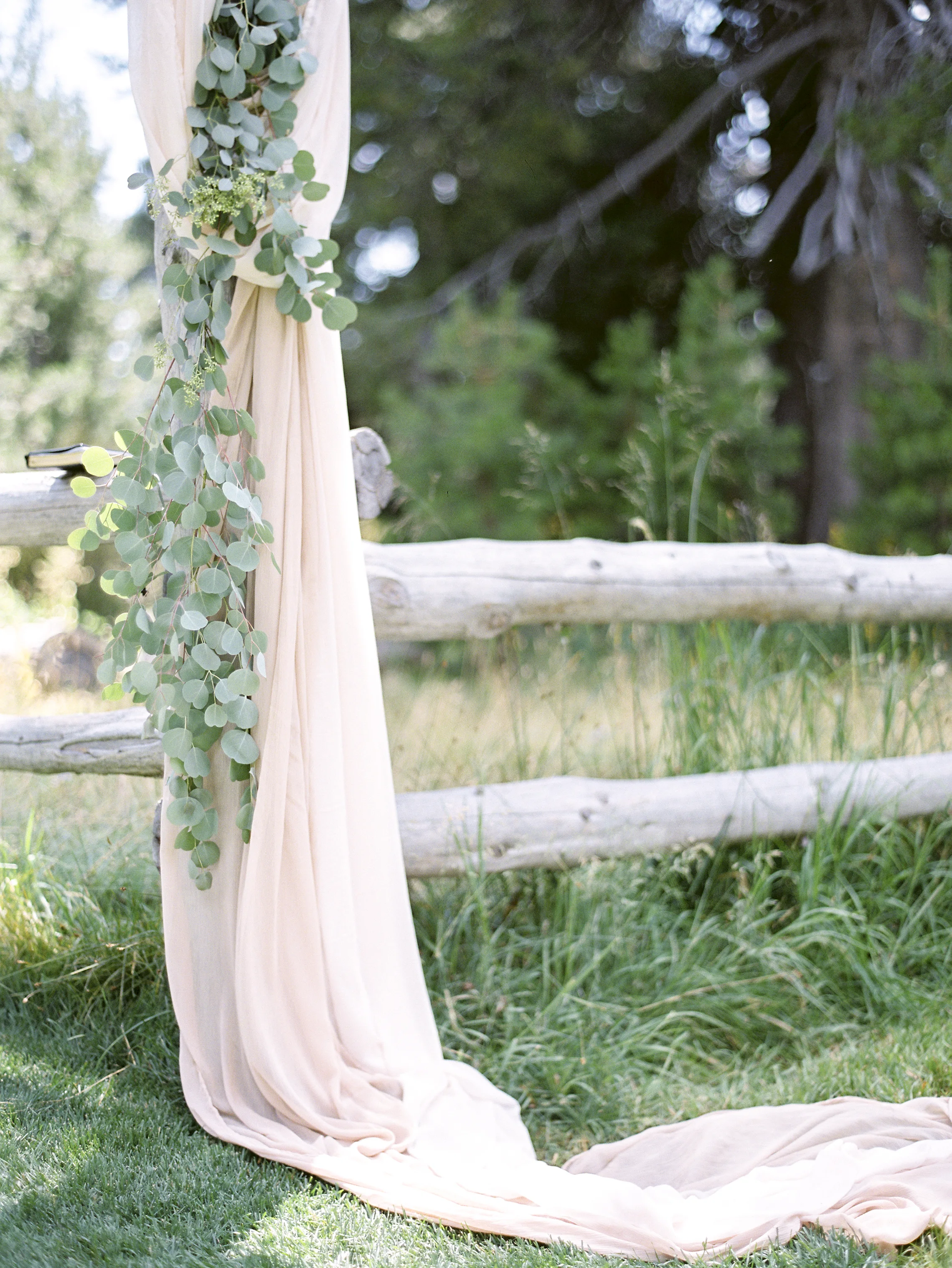 CocoTranLakeTahoeTheHideoutWedding-002-14 copy.jpg