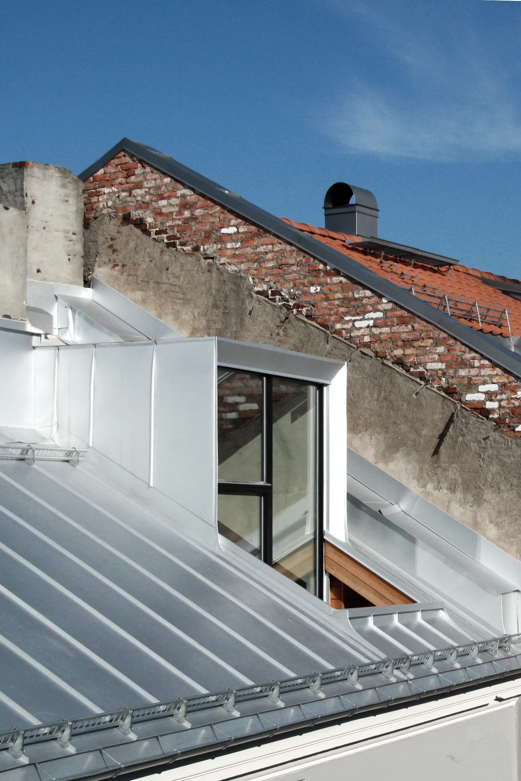 Takopplett mot bakgård.jpg