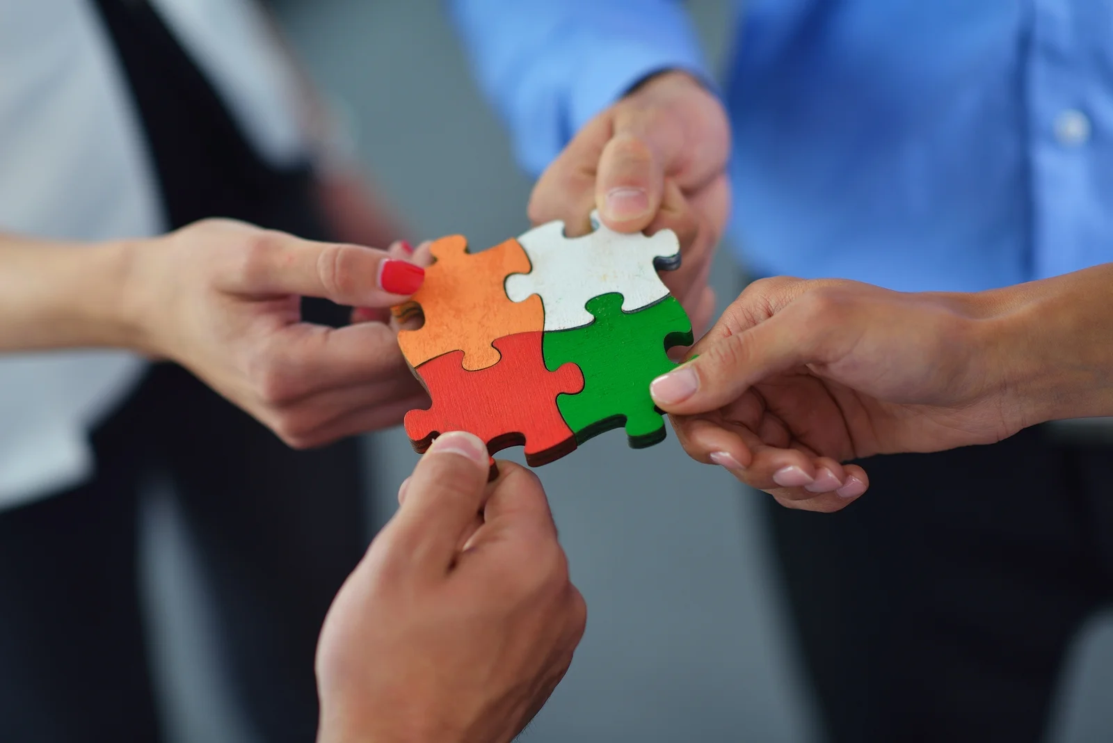 bigstock-Group-of-business-people-assem-50884430.jpg