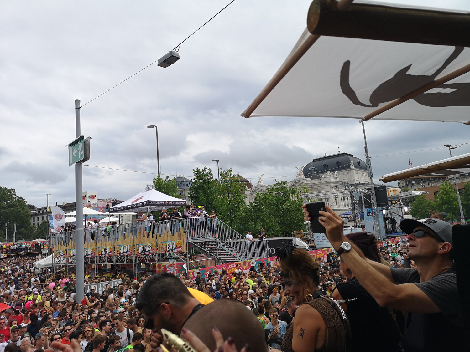 Streetparade_2019_Parade077.jpg