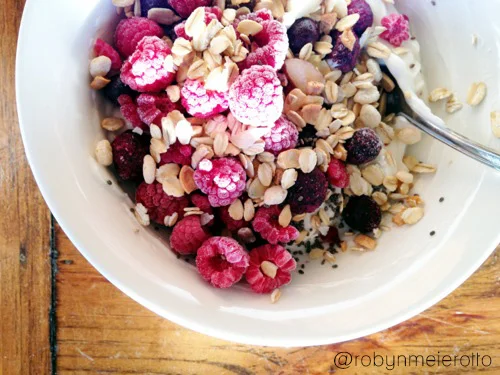 greek yogurt | vanilla protein pwdr | raspberries | blueberries | gluten free muesli | chia seeds