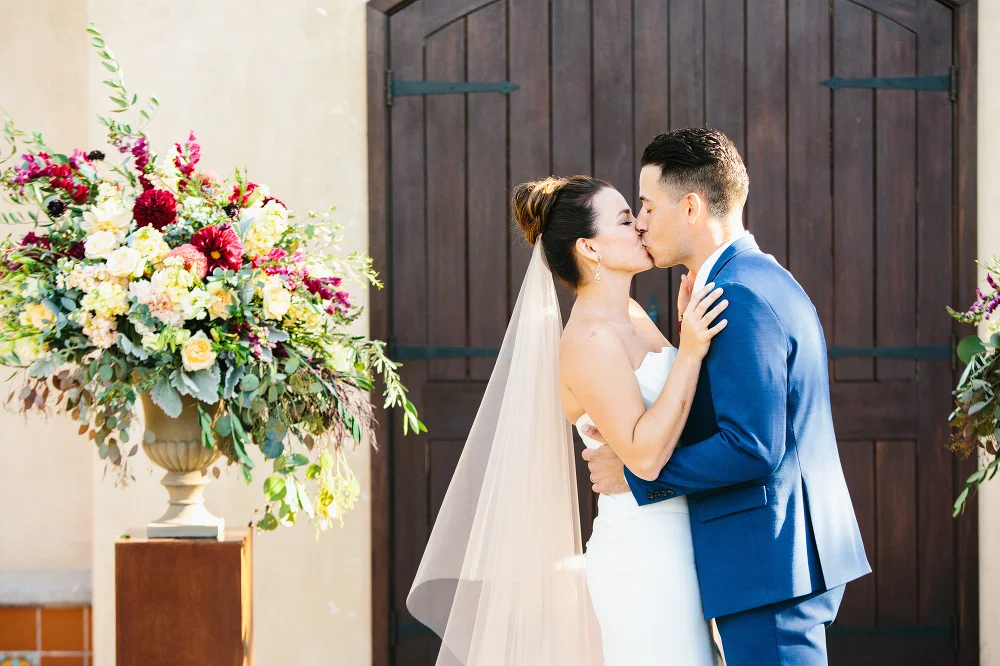 THE GARDENS AT LOS ROBLES GREENS WEDDING: CHRISTINA + MIKE